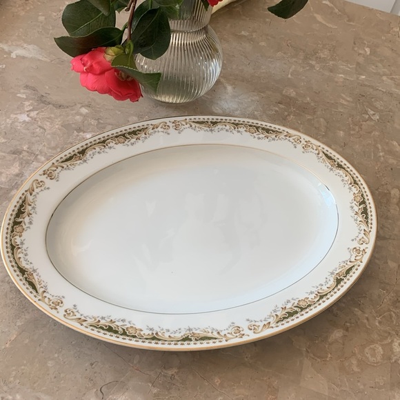 Signature Collection Porcelain Platter Queen Anne 14-1/4"x10-1/2" dining serving - Picture 3 of 8